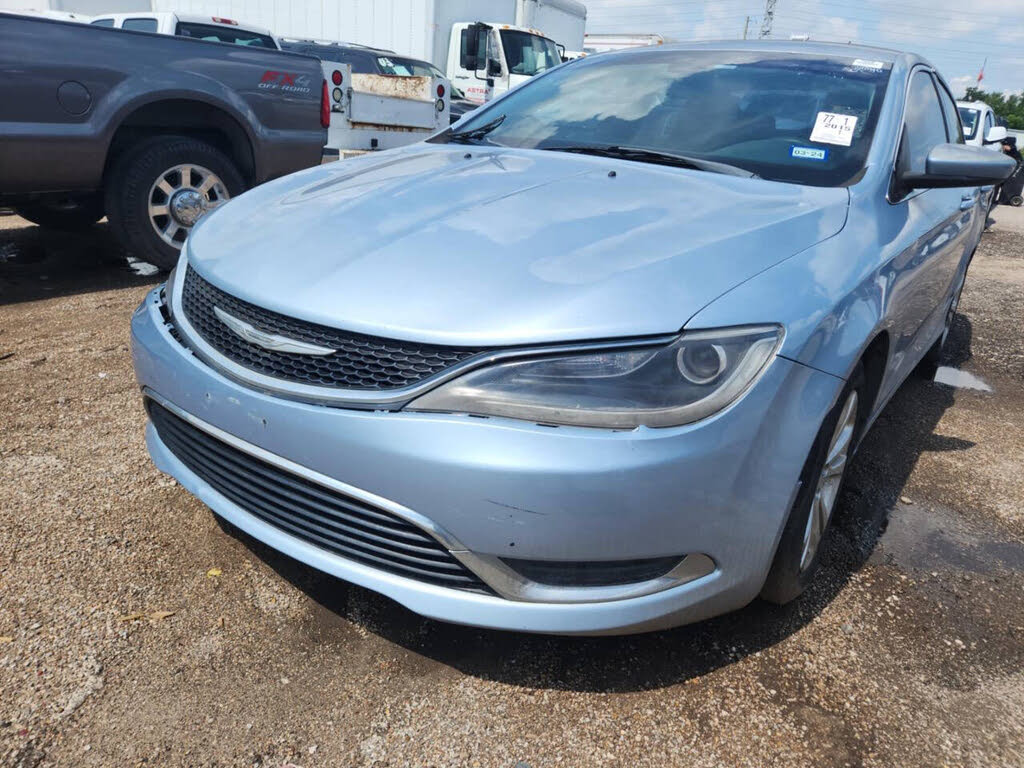 2015 Chrysler 200 Limited Sedan FWD