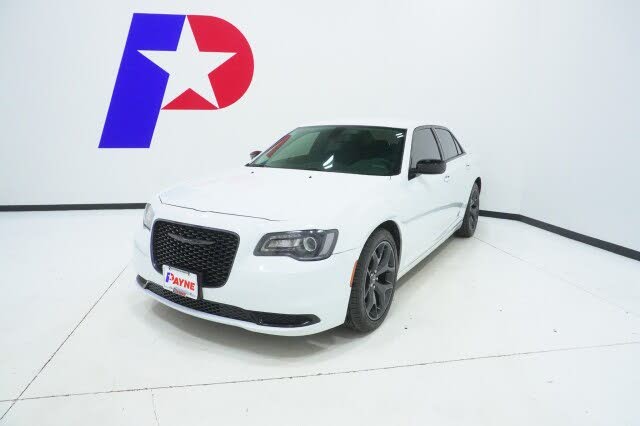 2023 Chrysler 300 Touring RWD