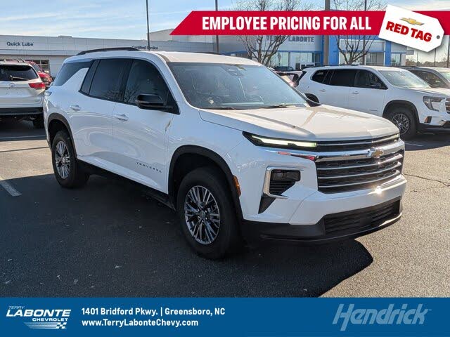 2025 Chevrolet Traverse LT FWD