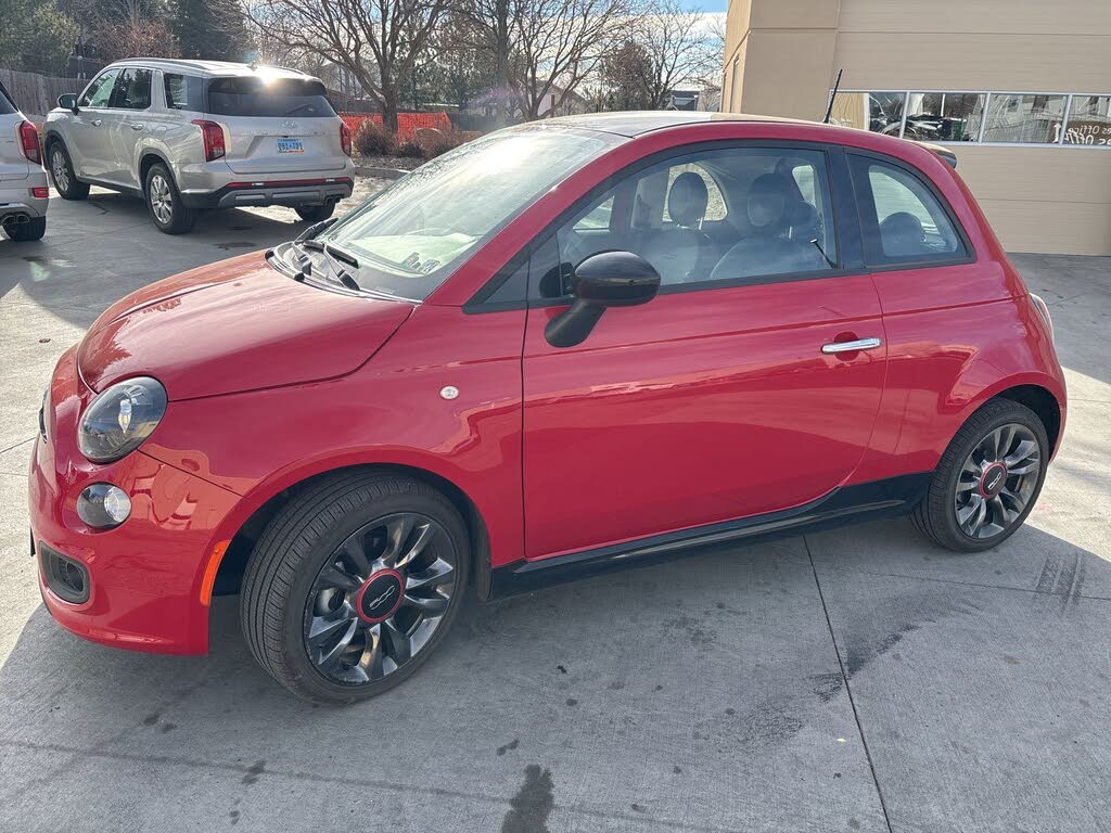 2017 FIAT 500 Pop Hatchback FWD