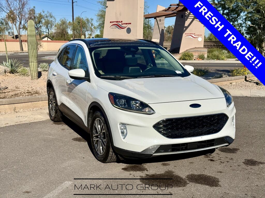 2020 Ford Escape SEL FWD