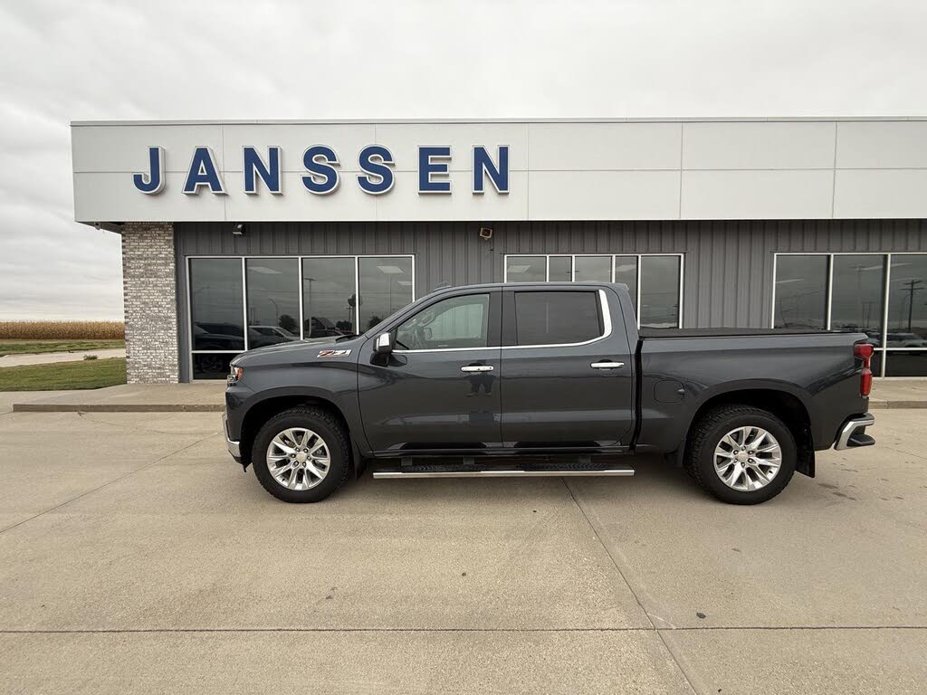 2022 Chevrolet Silverado 1500 LTZ Crew Cab 4WD
