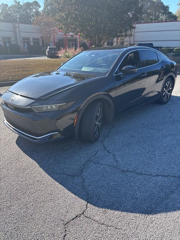 2023 Toyota Crown Limited AWD