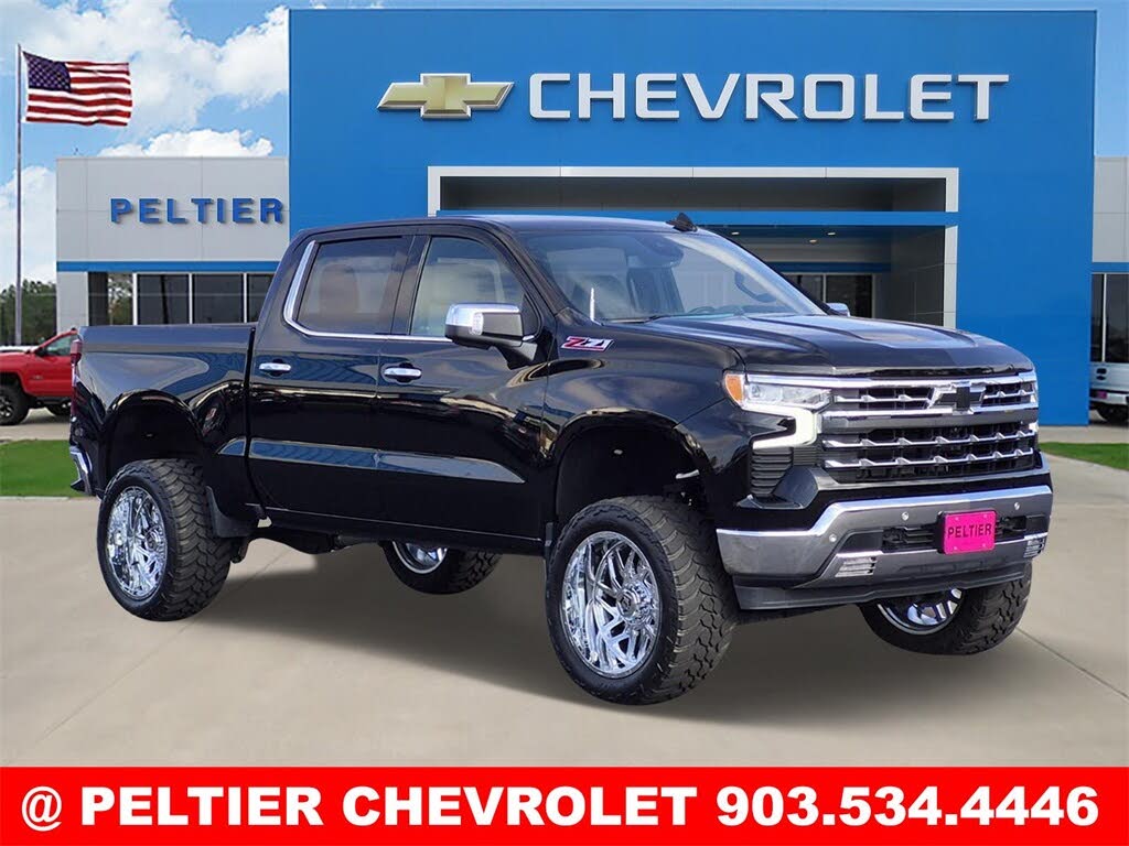 2022 Chevrolet Silverado 1500 LTZ Crew Cab 4WD