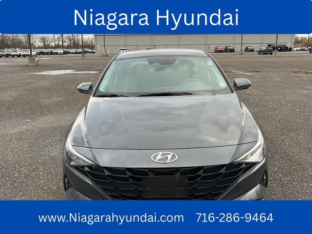 2023 Hyundai Elantra SEL FWD