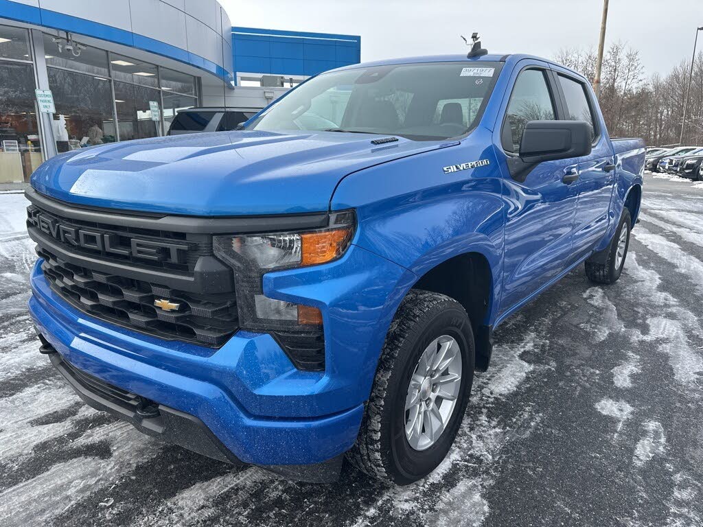 2025 Chevrolet Silverado 1500 Custom Crew Cab 4WD