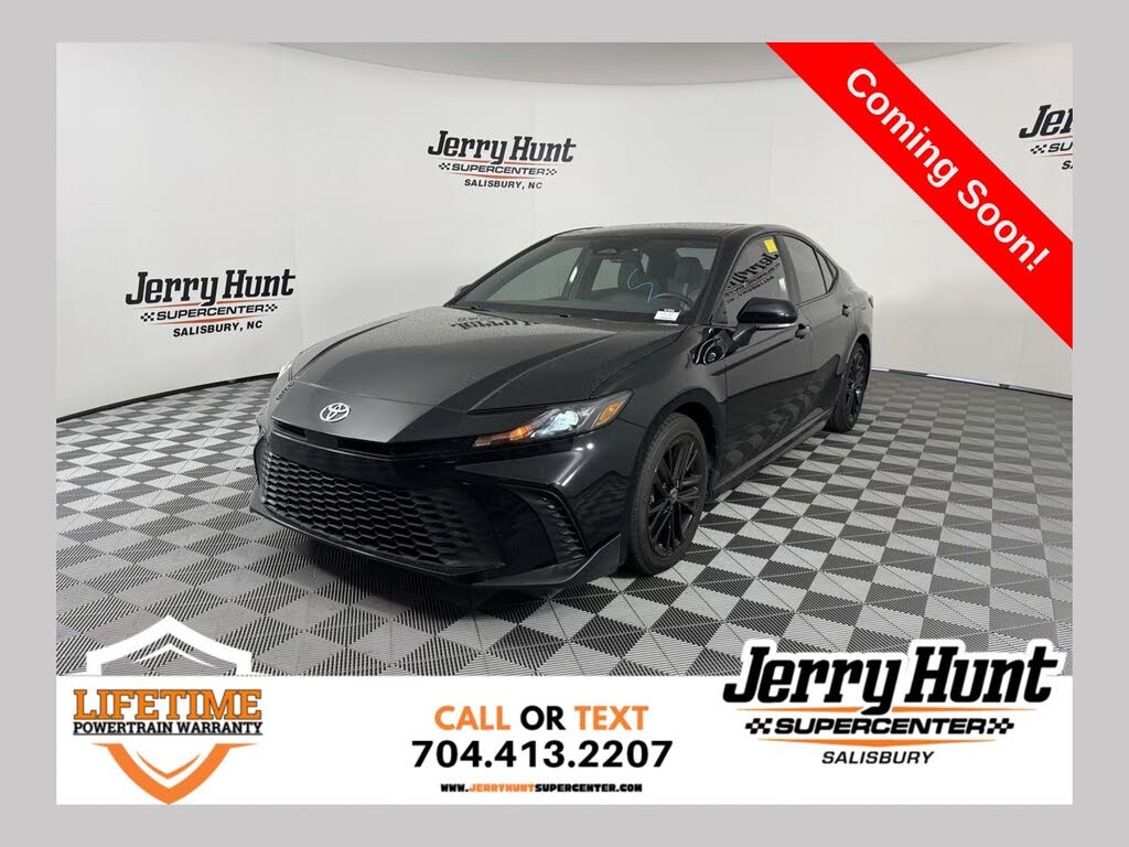 2025 Toyota Camry SE FWD