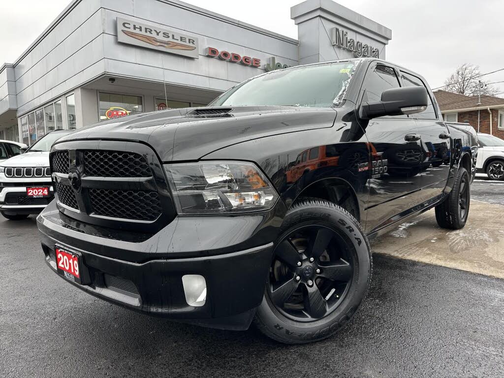 2019 RAM 1500 Classic SLT Crew Cab 4WD