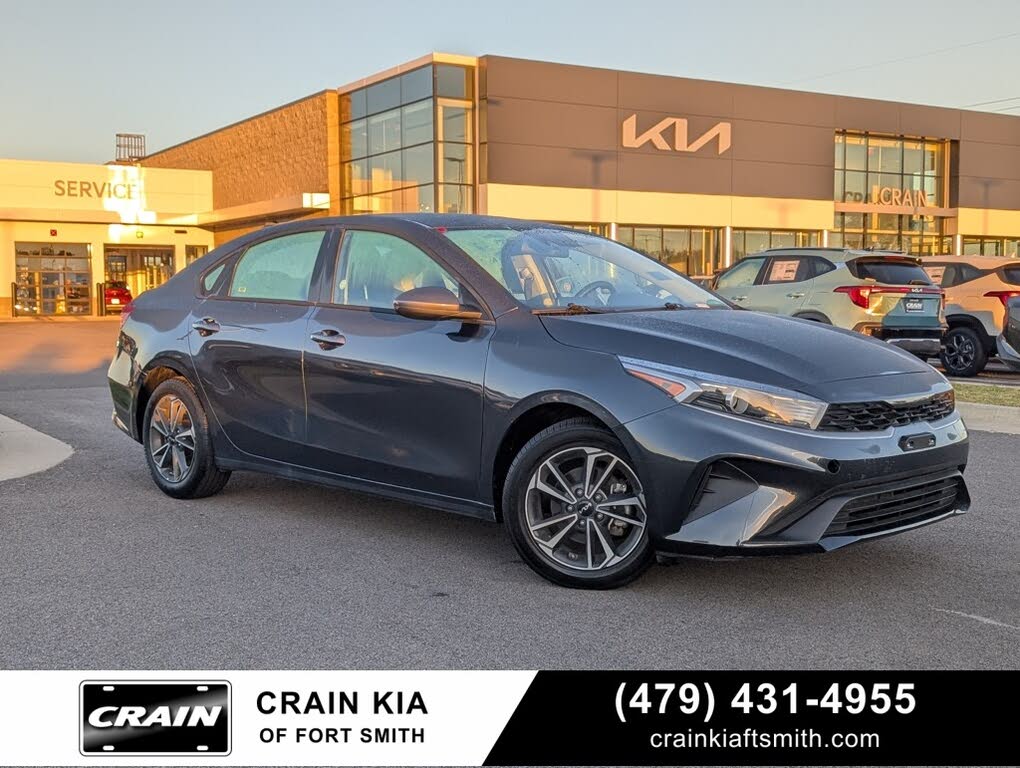 2023 Kia Forte LXS FWD