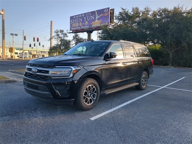 2024 Ford Expedition MAX XLT RWD