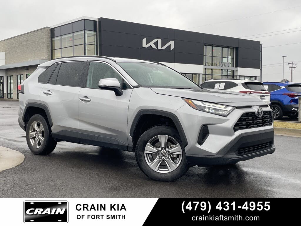 2024 Toyota RAV4 XLE FWD