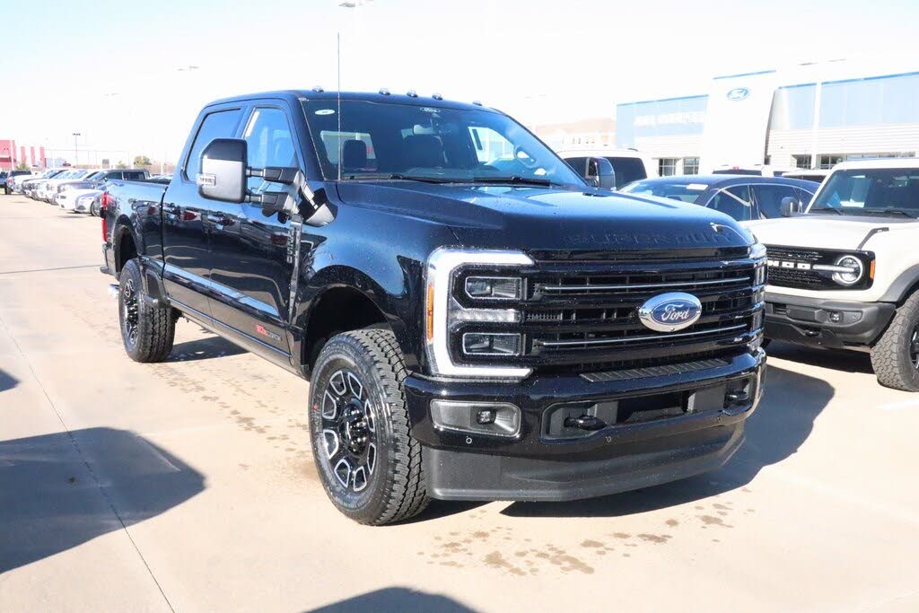 2026 Ford F-250 Super Duty Platinum Crew Cab 4WD