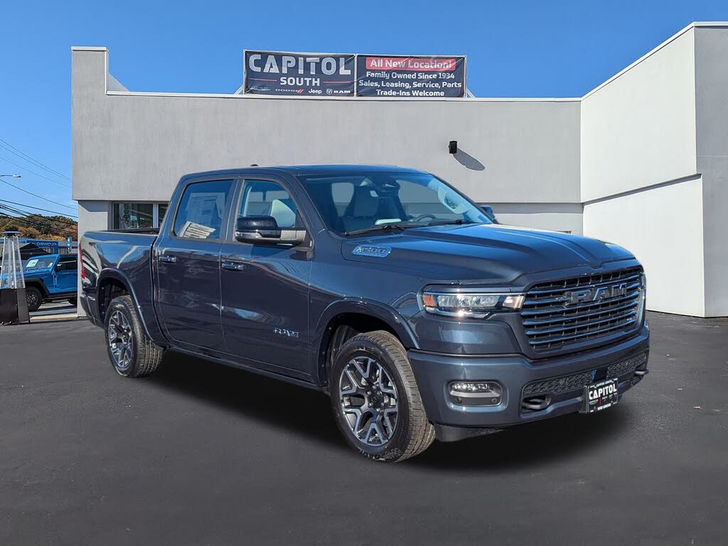 2026 RAM 1500 Laramie Crew Cab 4WD