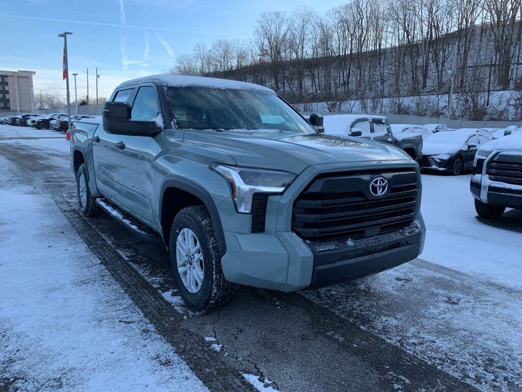 2026 Toyota Tundra SR5 CrewMax Cab 4WD