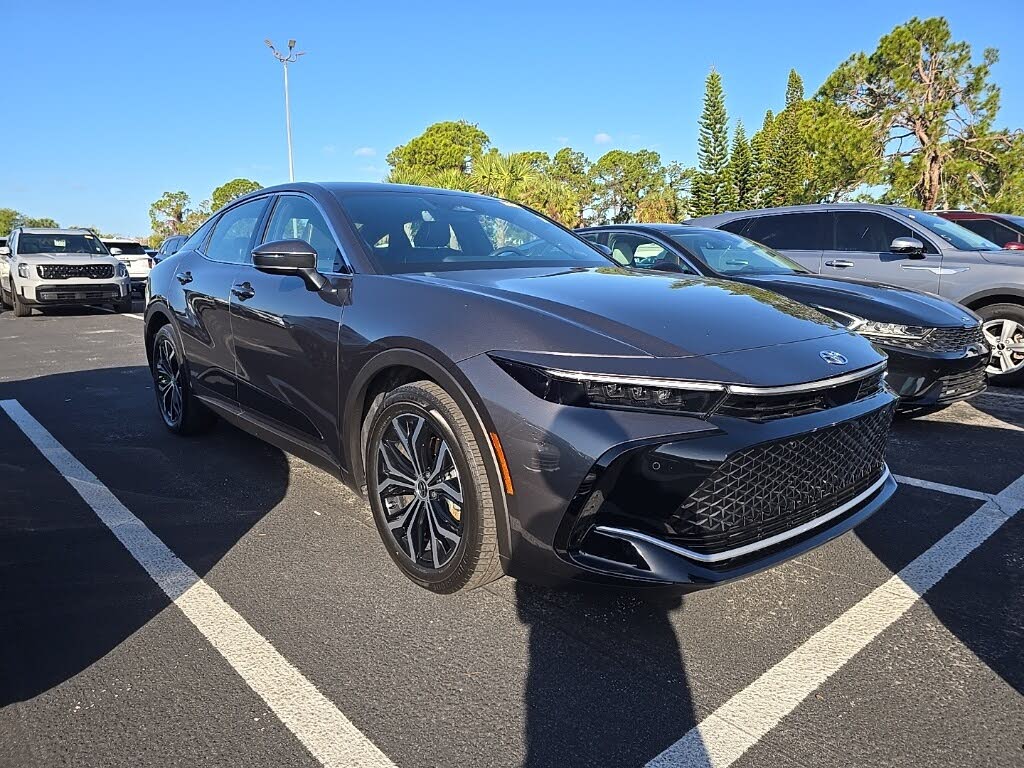 2023 Toyota Crown Limited AWD