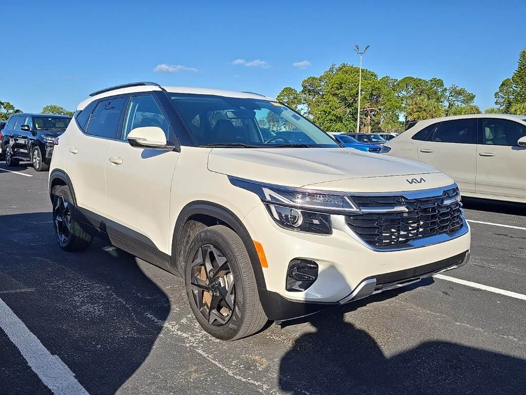 2025 Kia Seltos EX FWD