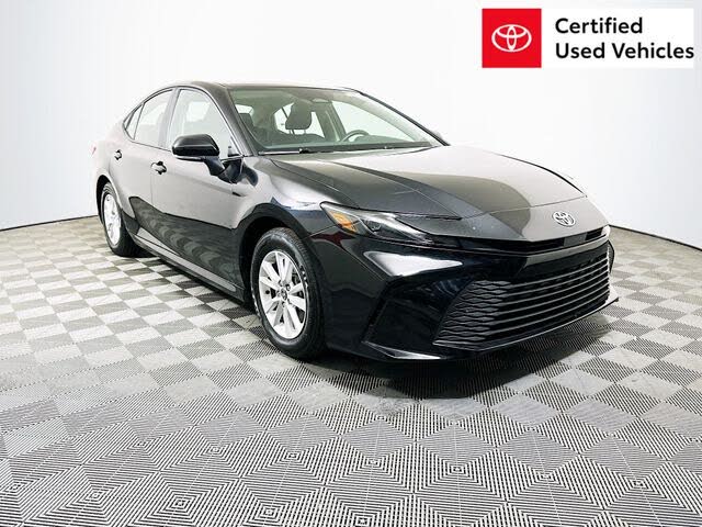 2025 Toyota Camry LE FWD