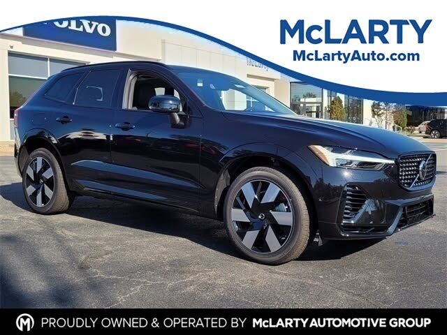 2025 Volvo XC60 Recharge T8 Plus Dark Theme eAWD