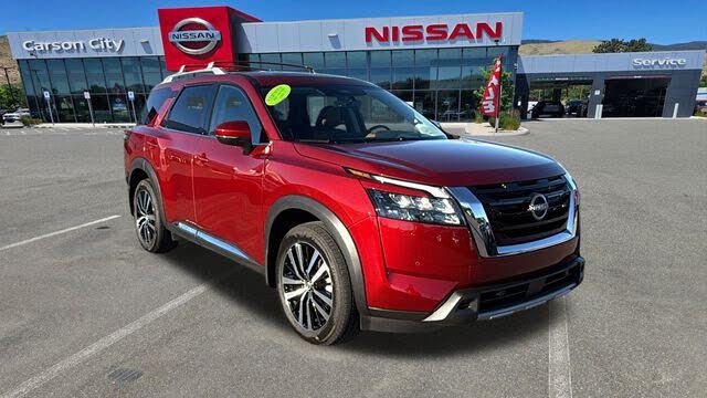 2025 Nissan Pathfinder Platinum 4WD