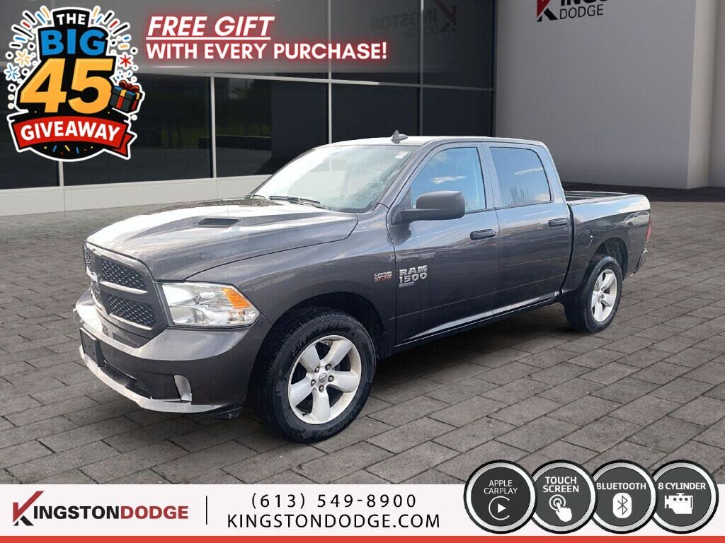 RAM 1500 Classic Express Crew Cab 4WD 2022