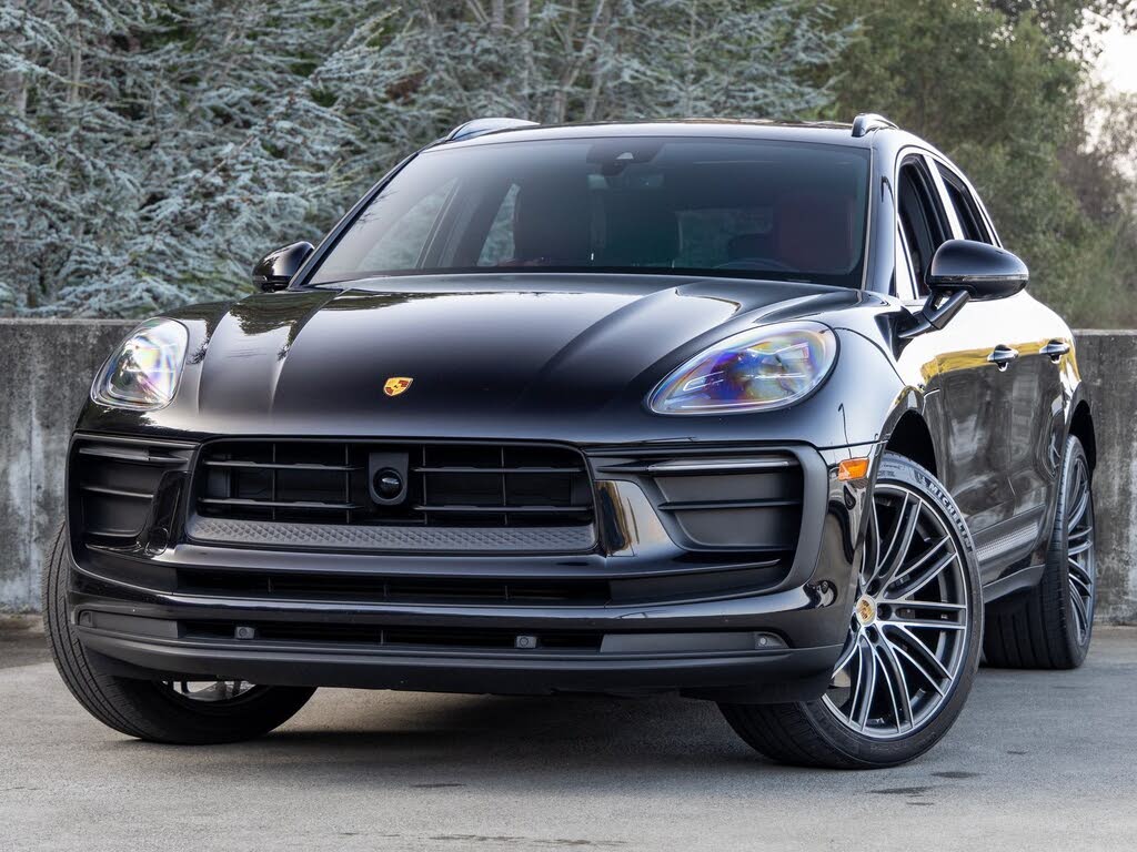 2023 Porsche Macan AWD