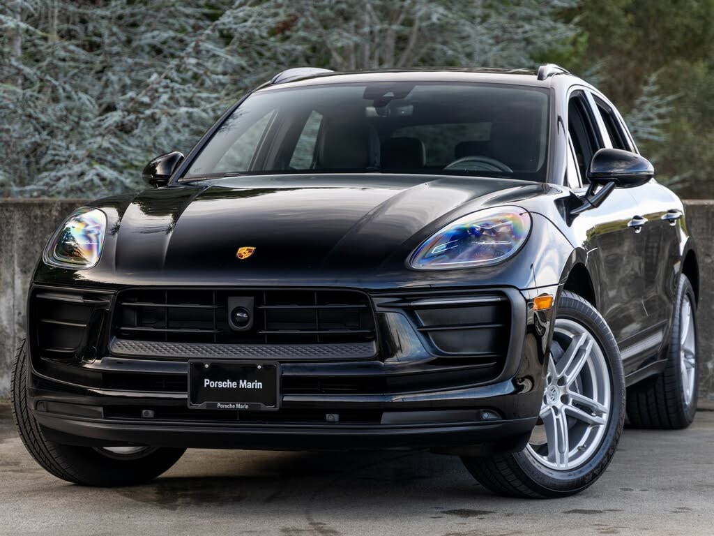 2025 Porsche Macan AWD