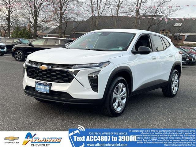 2024 Chevrolet Trax LS FWD