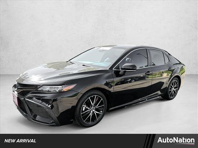 2024 Toyota Camry SE FWD