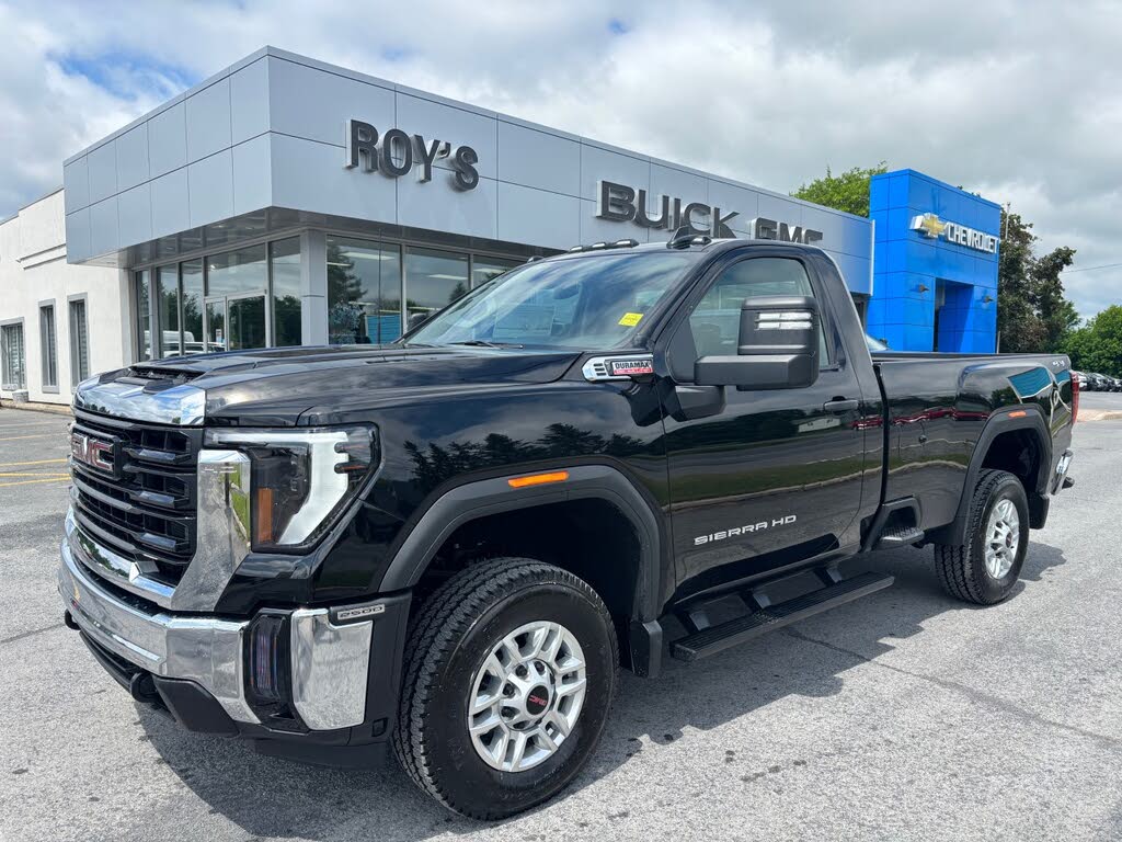 2025 GMC Sierra 2500HD Pro Regular Cab LB 4WD