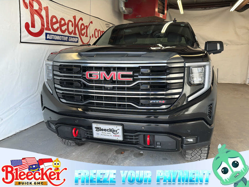 2024 GMC Sierra 1500 AT4 Crew Cab 4WD