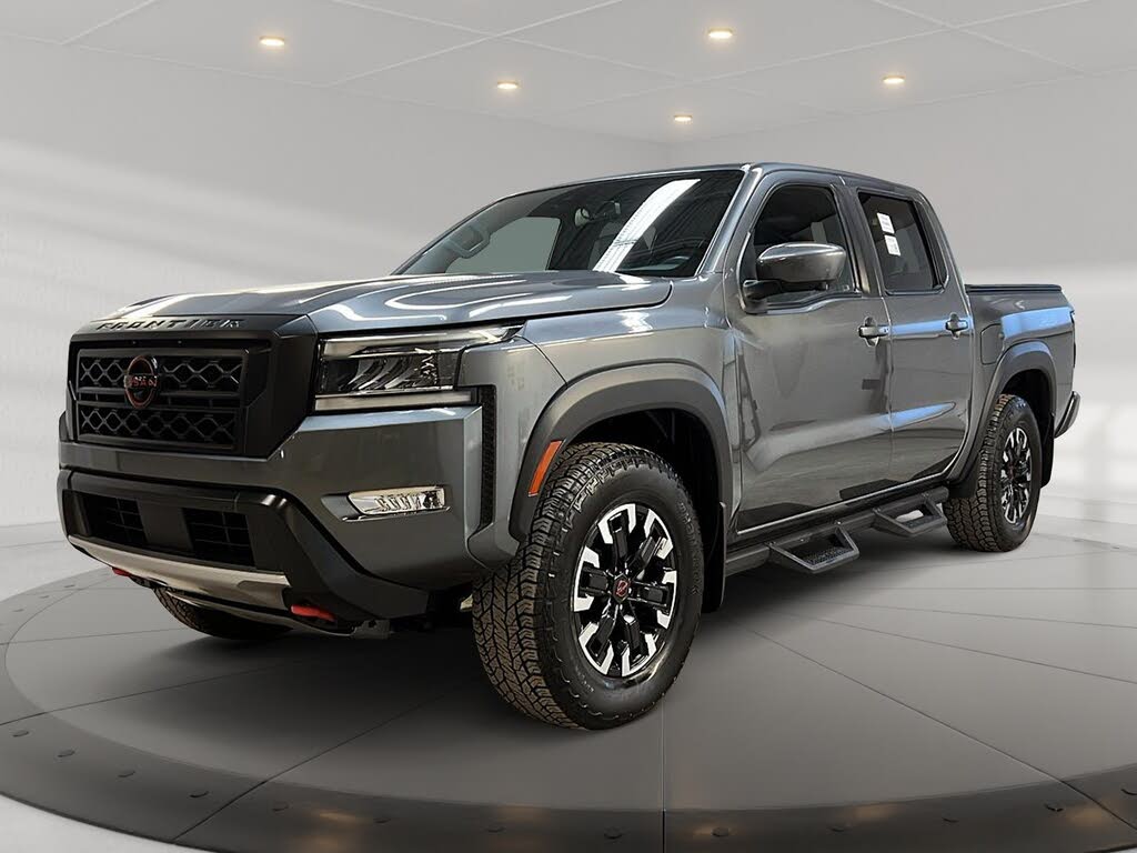 2022 Nissan Frontier PRO-4X Crew Cab 4WD