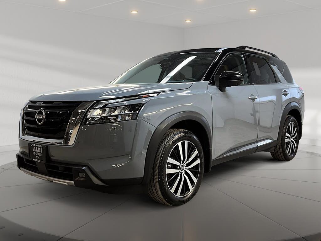 Nissan Pathfinder Platinum 4WD 2024