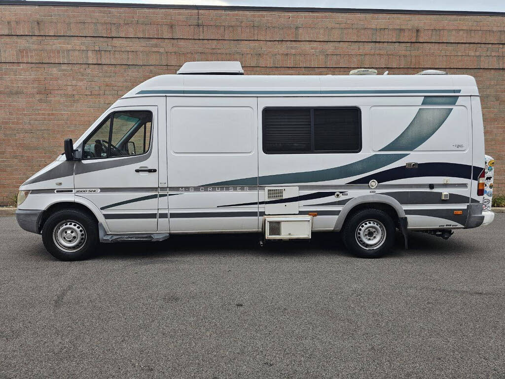 2004 Dodge Sprinter Cargo 2500 High Roof 158 WB RWD