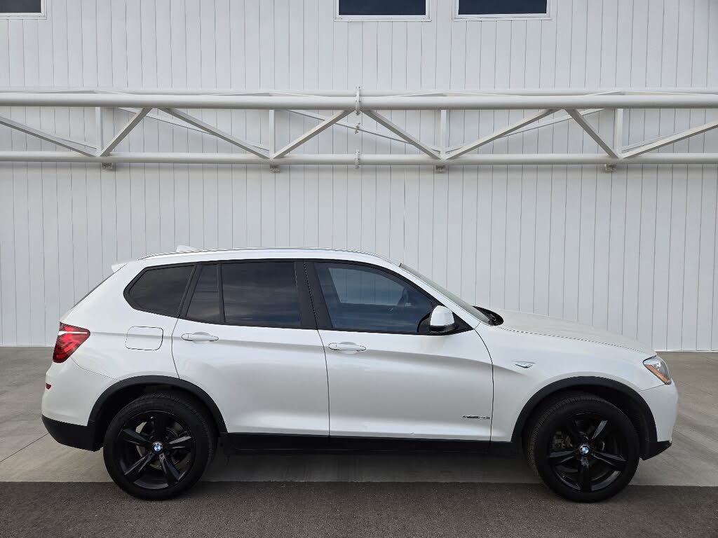 2017 BMW X3 sDrive28i RWD