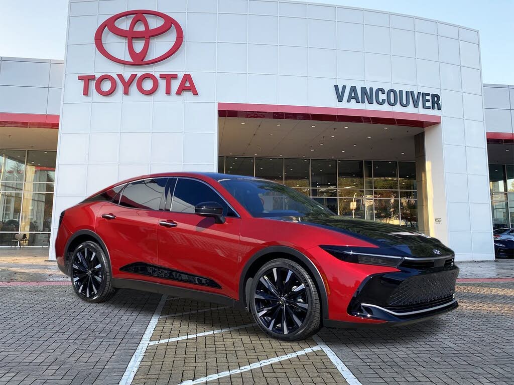 2023 Toyota Crown Platinum AWD