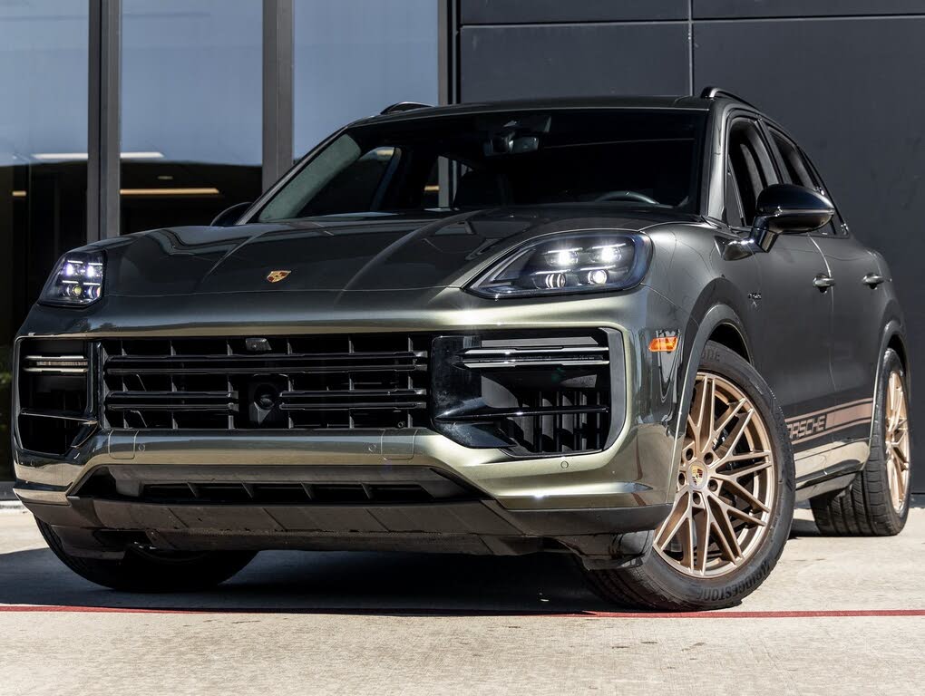 2024 Porsche Cayenne Turbo GT AWD