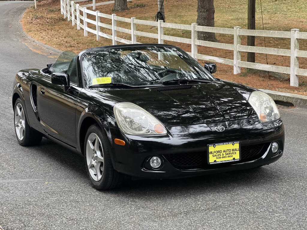 2003 Toyota MR2 Spyder 2 Dr STD Convertible