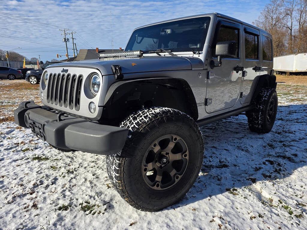 2013 Jeep Wrangler Unlimited Sahara 4WD