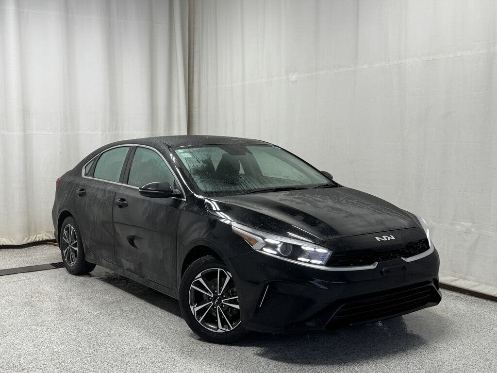 2023 Kia Forte EX FWD