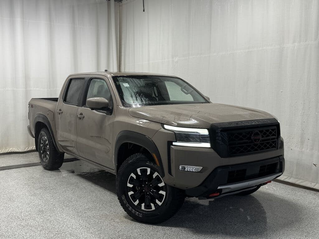 2023 Nissan Frontier PRO-4X Crew Cab 4WD