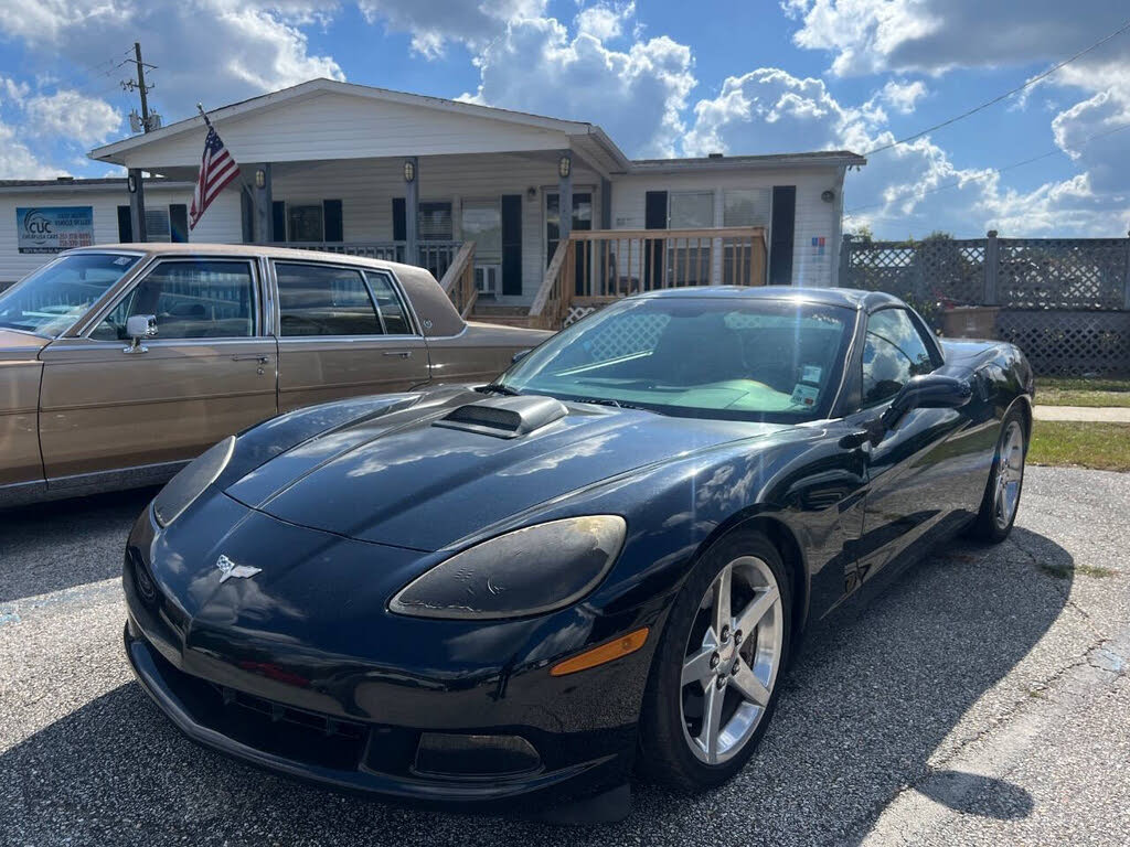 2005 Chevrolet Corvette Coupe RWD