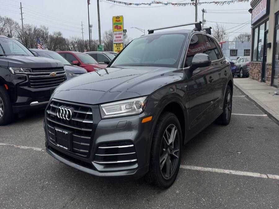 2020 Audi Q5 Hybrid Plug-in e quattro Premium 55 TFSI AWD