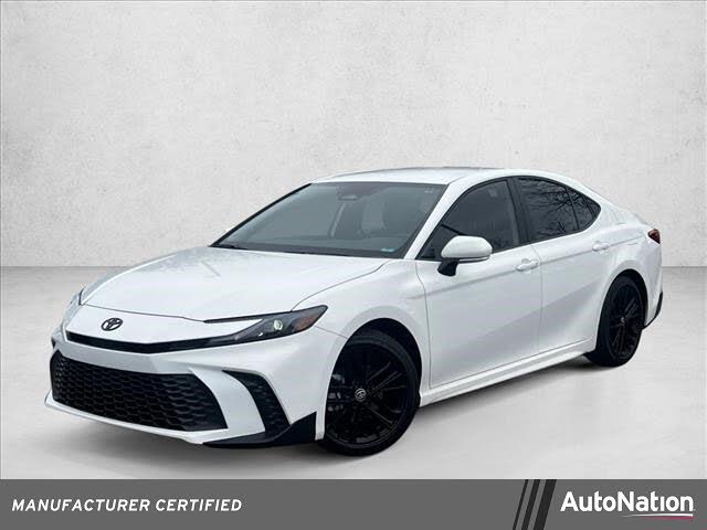 2025 Toyota Camry SE FWD