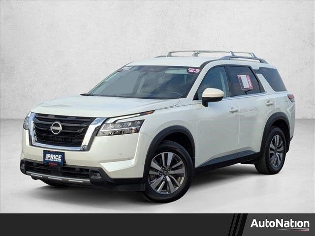 2023 Nissan Pathfinder SL 4WD