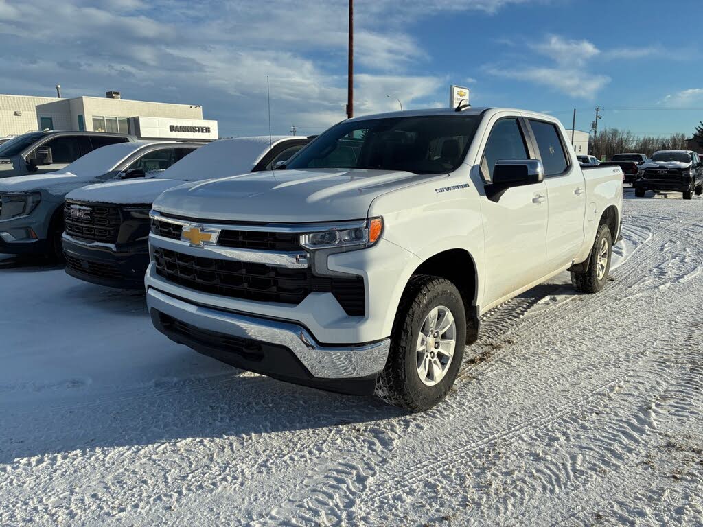 2024 Chevrolet Silverado 1500 LT Crew Cab 4WD