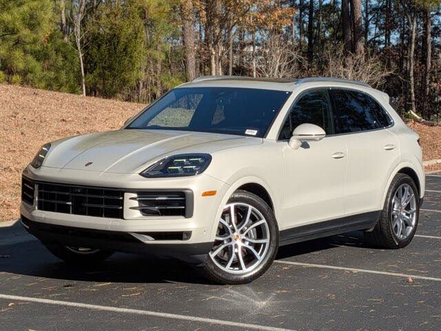 2025 Porsche Cayenne AWD