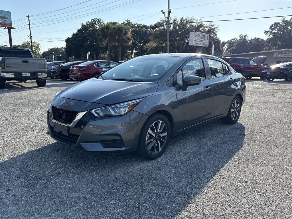 2021 Nissan Versa SV FWD
