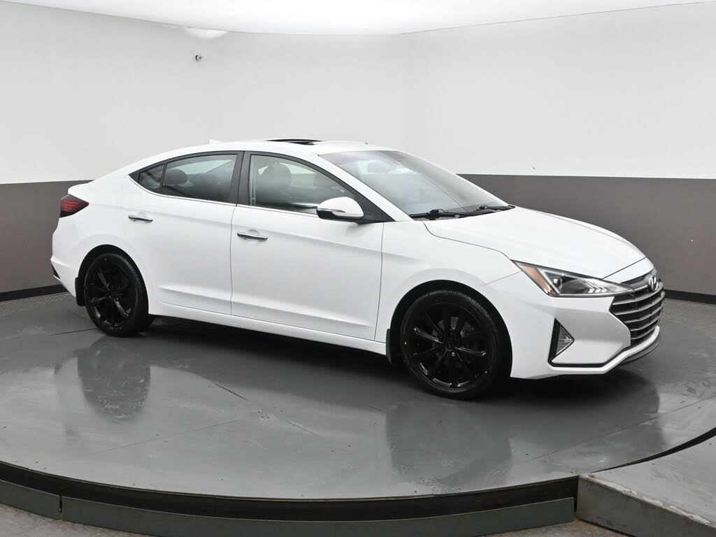 2020 Hyundai Elantra Luxury FWD