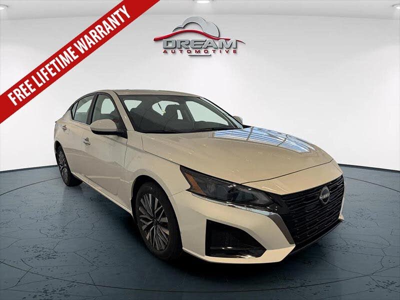 2025 Nissan Altima 2.5 SV FWD