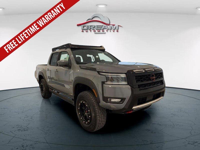 2025 Nissan Frontier PRO-4X Crew Cab 4WD